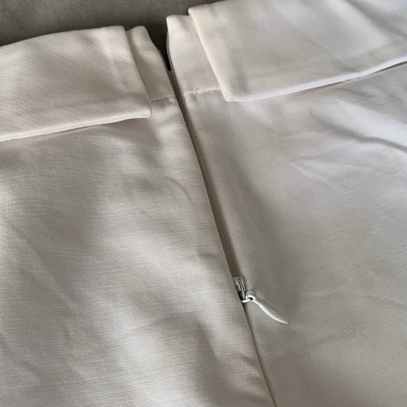 Aritzia Talula White Berklee Skort Shorts Size 2 - Picture 3 of 9